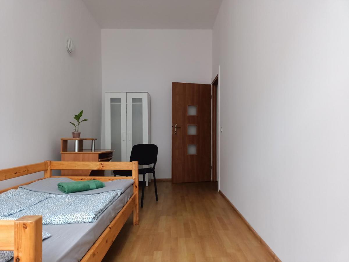 Cruz Mieszkanie Pokoje Centrum Przytulny Czysty Lokal Na Noc Łódź Kültér fotó