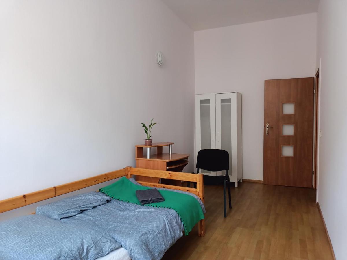Cruz Mieszkanie Pokoje Centrum Przytulny Czysty Lokal Na Noc Łódź Kültér fotó